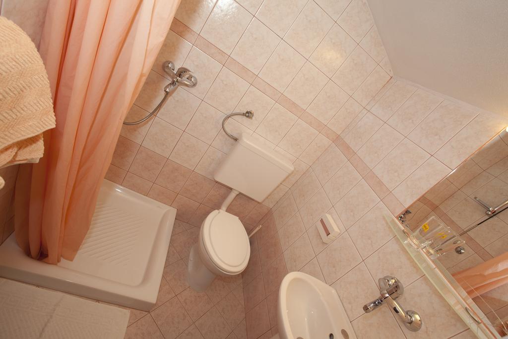 Pansion Burin Baška Quarto foto