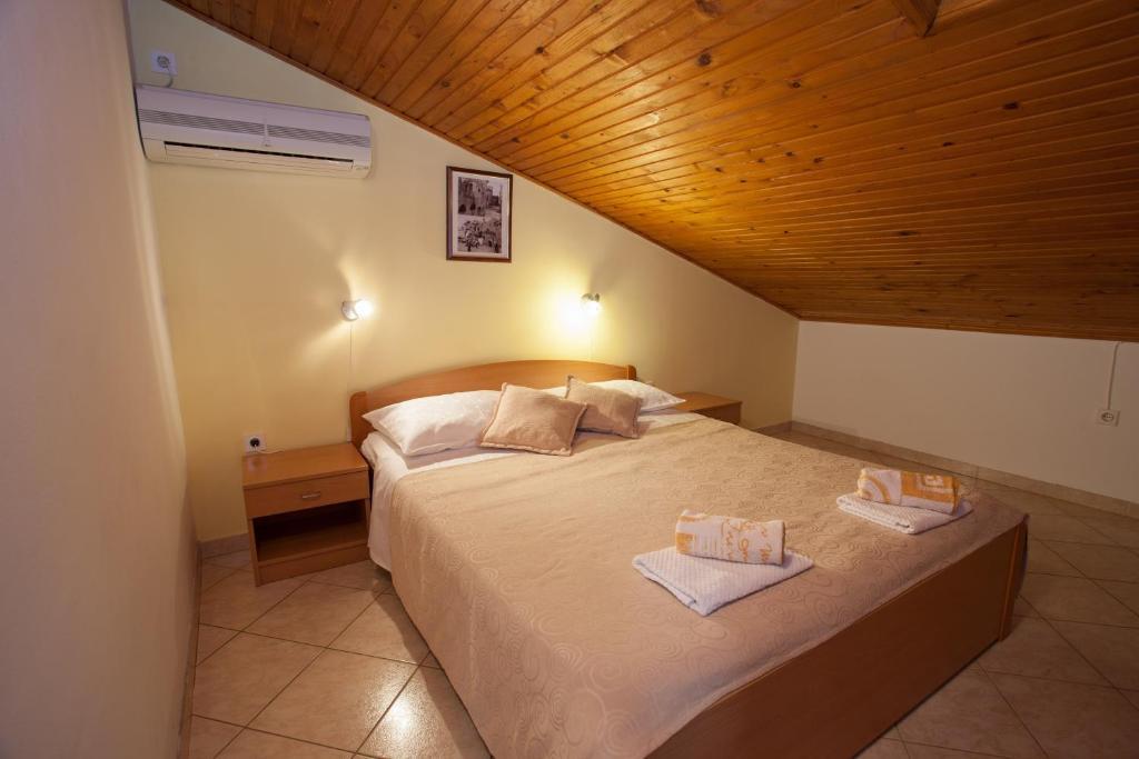 Pansion Burin Baška Quarto foto